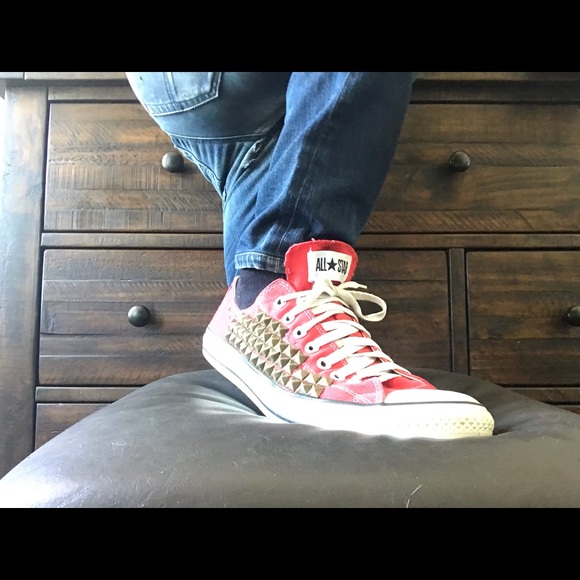 Pre owned red CONVERSE hand studded by me - Picture 2 of 7